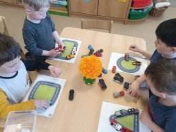 Čtyřlístek - Doprava