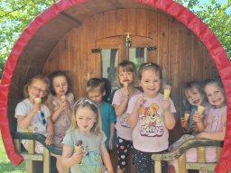 ZVONEČEK - ČERVEN 2