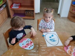 JARO U NÁS NA DVOREČKU