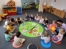 BŘEZEN MĚSÍC KNIHY