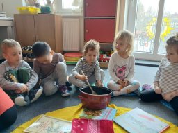 BŘEZEN MĚSÍC KNIHY