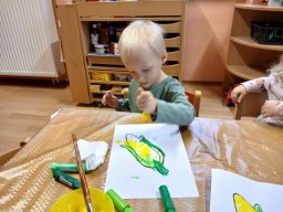 Slunéčko zachází za hory