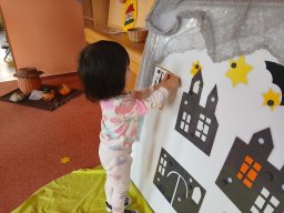 Buchy, buchy, buch, v domě straší duch