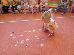 Oči, uši, pusu, nos máme pro radost