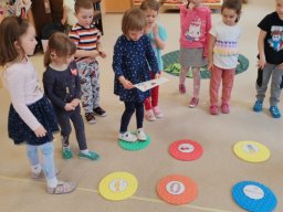 FIALKA IV.
